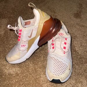 Nike Air Max 270